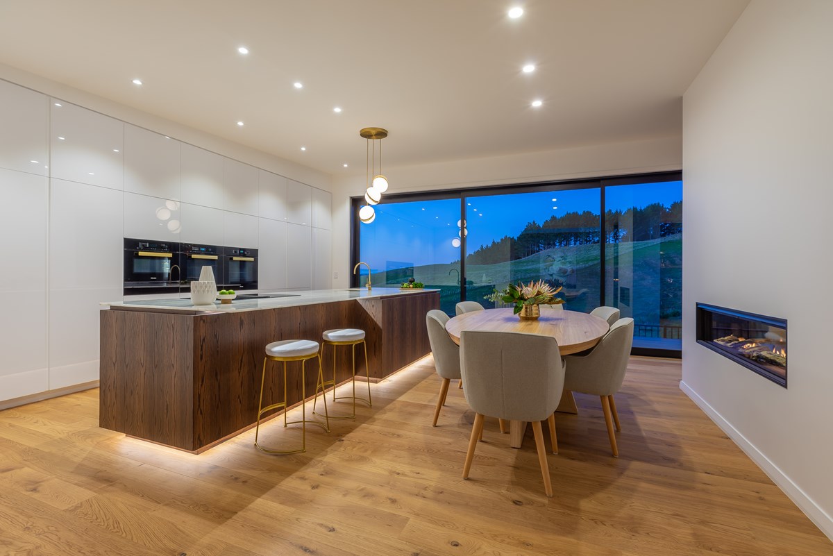 Prime Acrylic Arctic Gloss & Prime Veneer AWO CC Leonie Hamill Cube Dentro 5