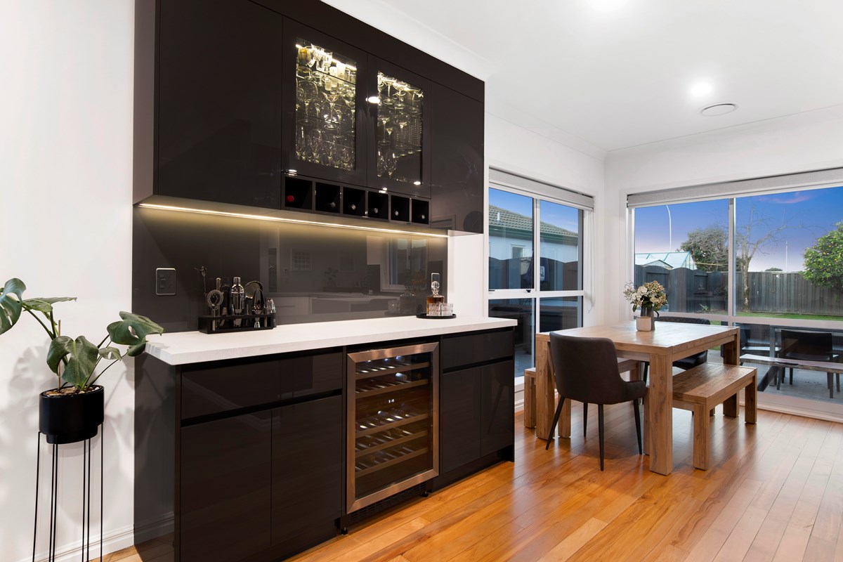 Ultraglaze Lava Gloss. Hannah Duggan, Above Board Design & Cabinetry. Photographer, Eve Razey (3)