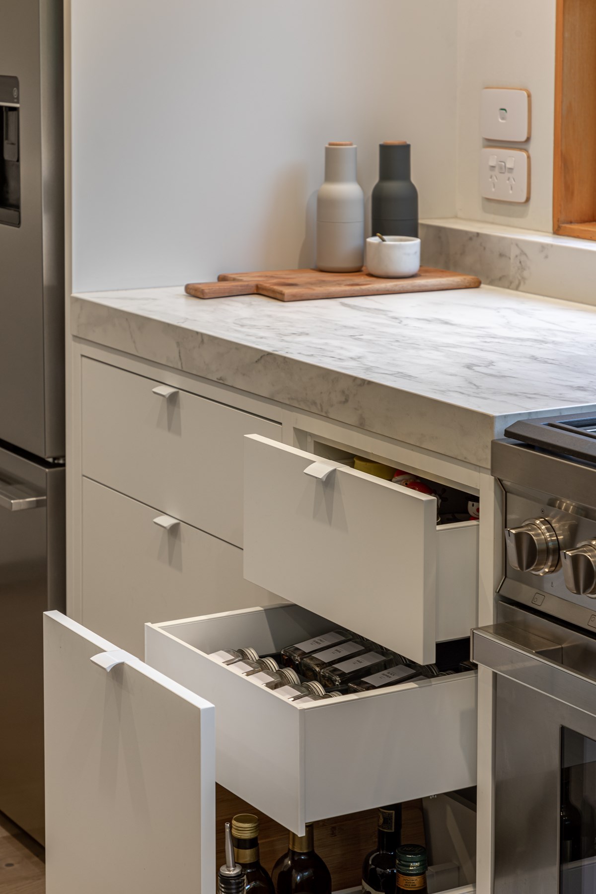 Ultraglaze Neve Matt and Prime Toitu AWO. Design by Melanie Sa'u. Draws close up